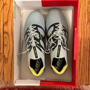 OTTO Maestro Men's Light Gray Performance Soccer Shoes